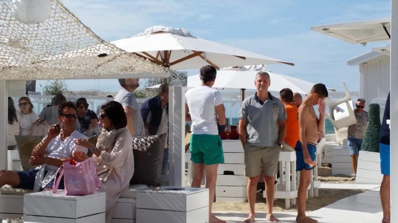 Zonnig En Gezellig Appartement Met Zijdelings Zeezicht En Zwembad In Коксейде Экстерьер фото
